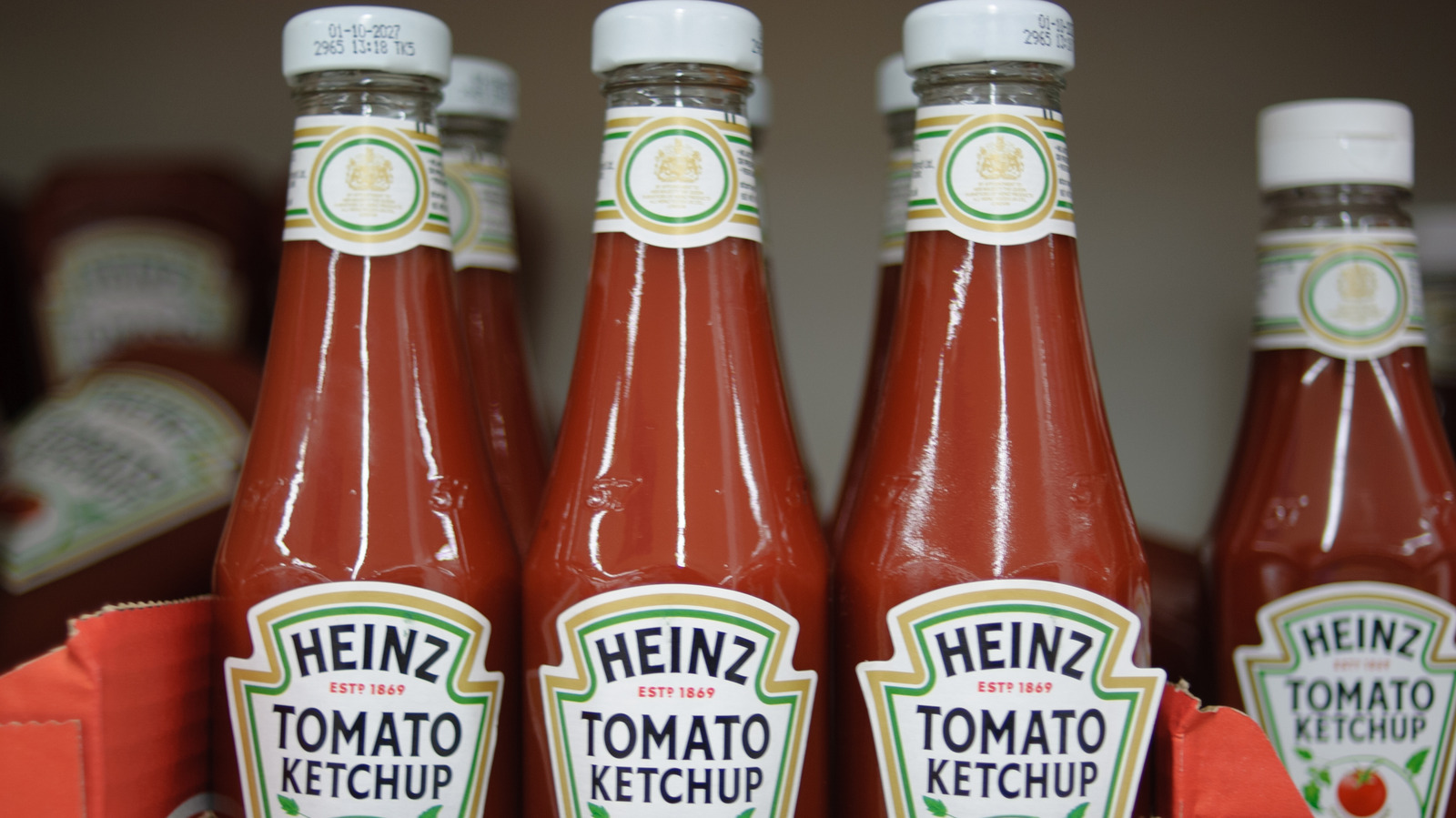 Heinz’ ikoniske glasflaske til ketchup vender tilbage for at fejre en stor milepæl