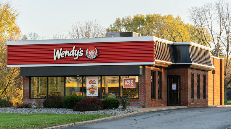 Wendy's exterior