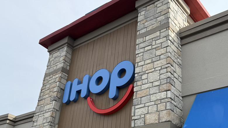 Exterior of an IHOP