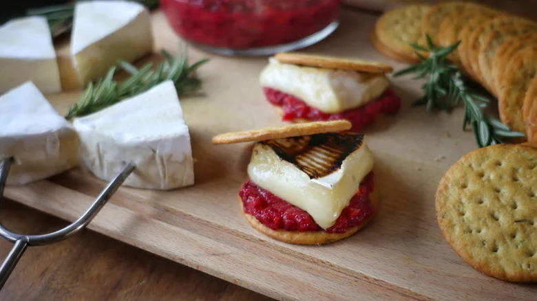brie and herb s'mores