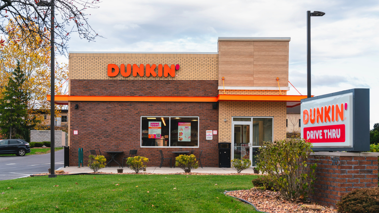 Et af de bedste nye Dunkin-produkter i 2026 fanger sommeren i hver slurk