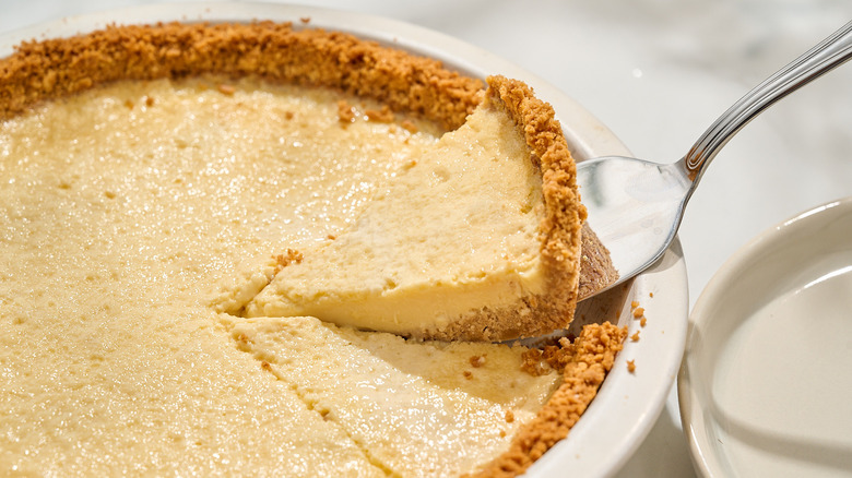pie filling in chilled pie crust