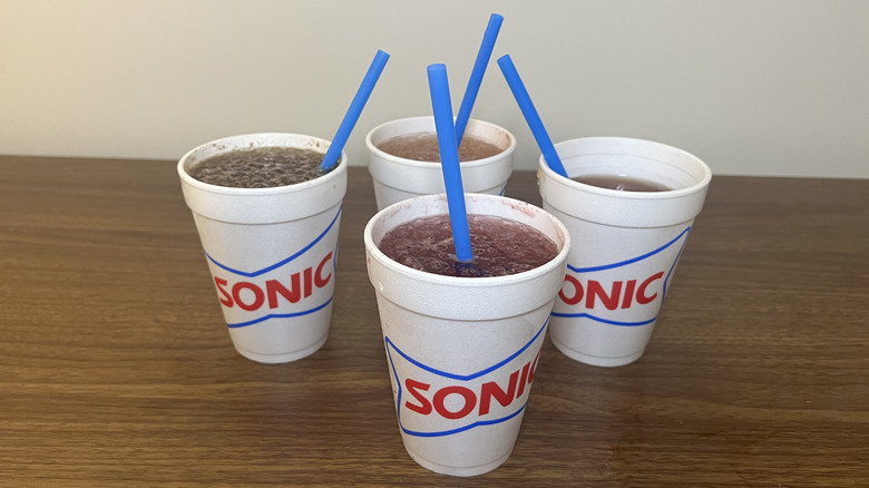 4 Sonic Hotumn drinks in to-go cups.