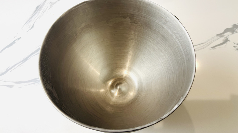 Frozen mixing bowl