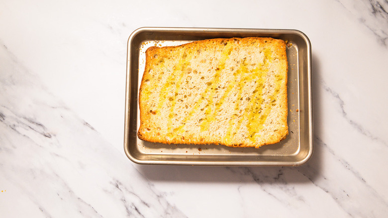 Focaccia with oil
