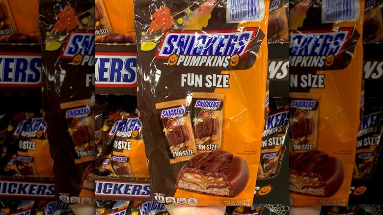 Bag of Snickers Pumpkins fun size chocolate candies