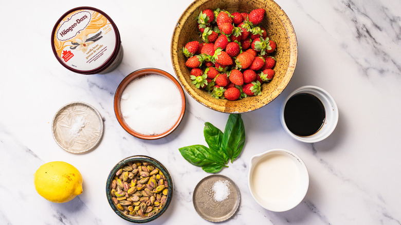 ingredients for strawberry balsamic sundae
