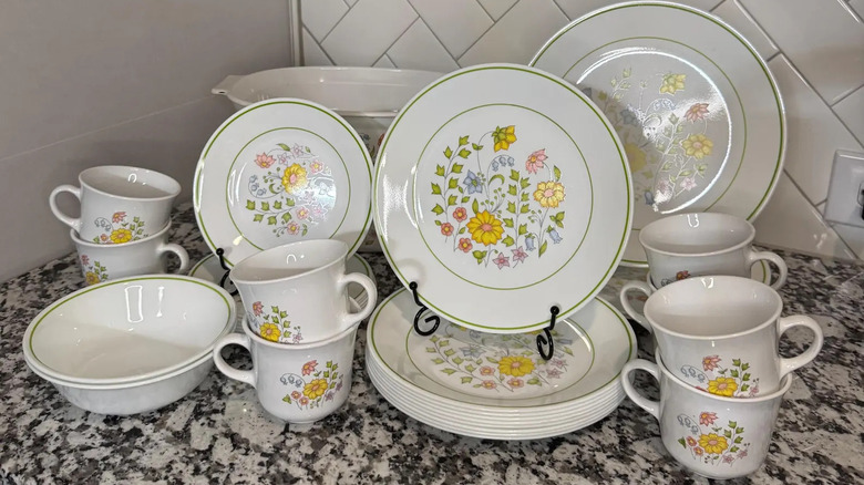 Set of vintage Corelle plates with Meadow pattern