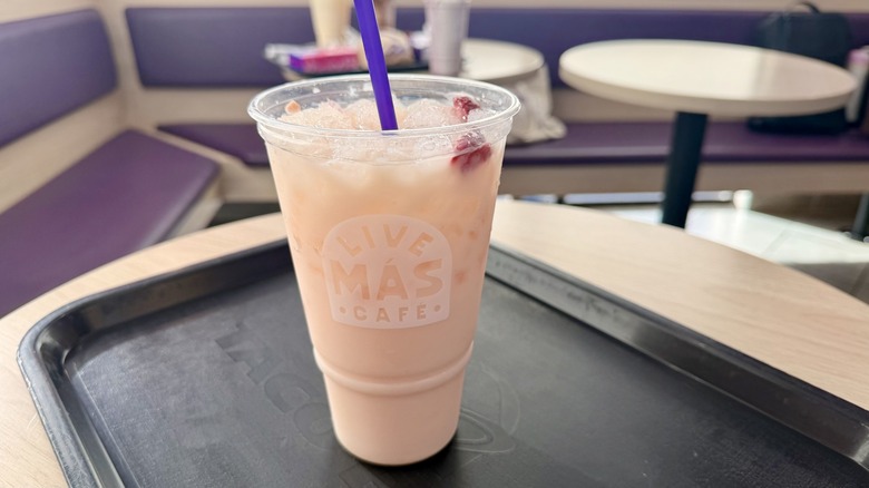 Taco Bell's Strawberry Horchata Refresca