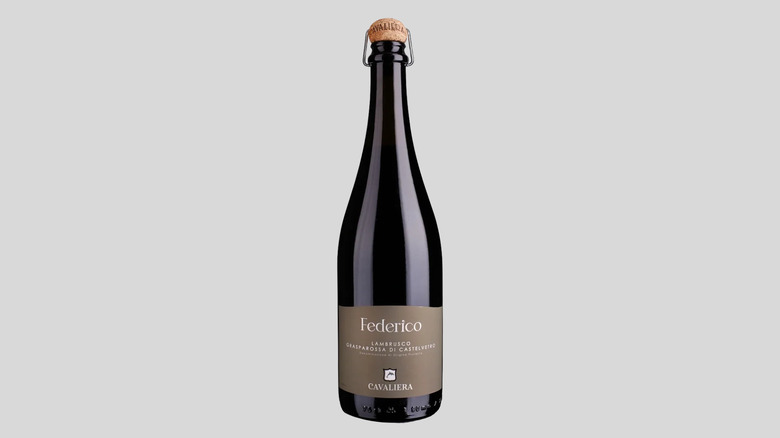 a bottle of Cavaliera Federico Lambrusco