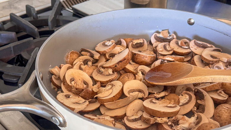 mushrooms in pan
