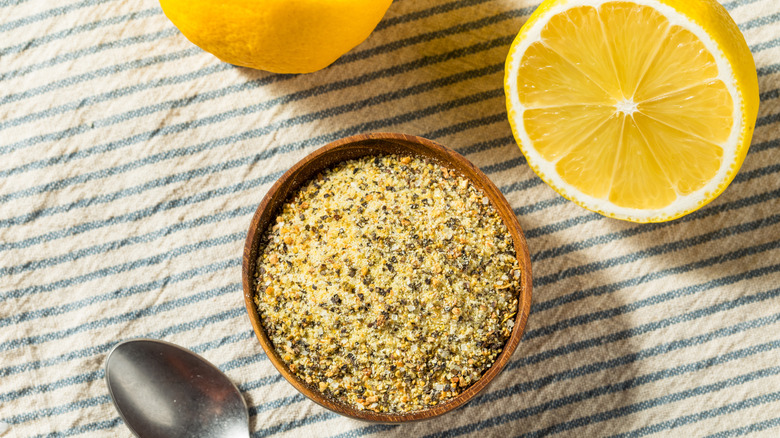 lemon pepper seasoning in bowl